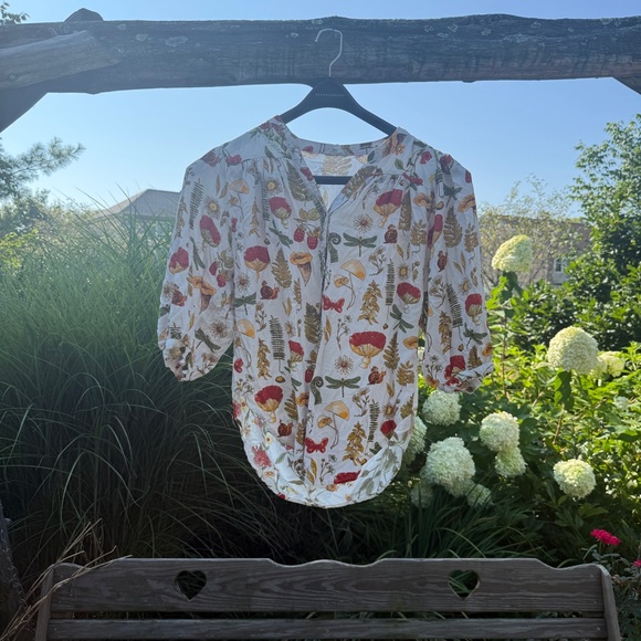 Tops - Hope Springs button down Large